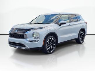 Used 2024 Mitsubishi Outlander SE Black Edition AWD/4WD video 1