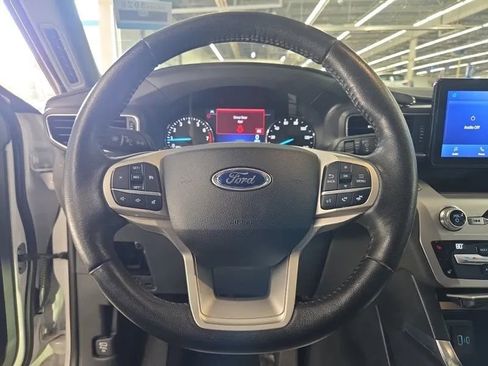 Used 2021 Ford Explorer XLT w/ Equipment Group 202A AWD/4WD image 10