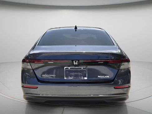 Used 2025 Honda Accord SE image 6