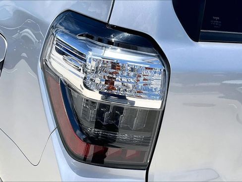 Used 2022 Toyota 4Runner SR5 RWD image 27