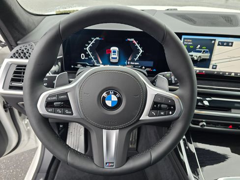 New 2026 BMW X7 xDrive40i w/ M Sport Package image 49