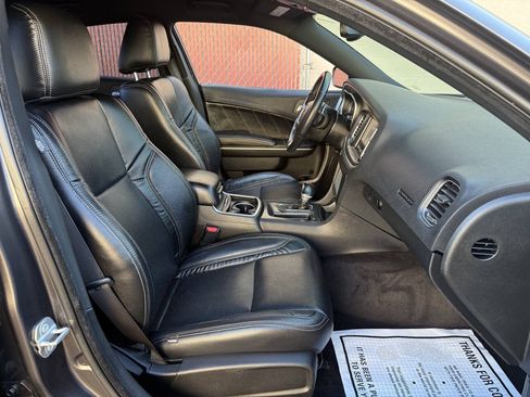 Used 2018 Dodge Charger R/T RWD image 16