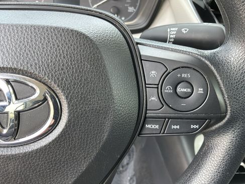 Used 2023 Toyota Corolla LE w/ LE Convenience Package FWD image 20