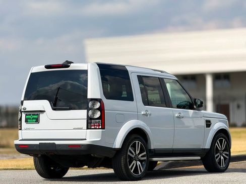 Used 2016 Land Rover LR4 HSE LUX image 12