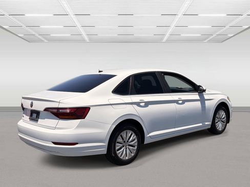 Used 2019 Volkswagen Jetta S w/ Driver Assistance Package FWD image 5