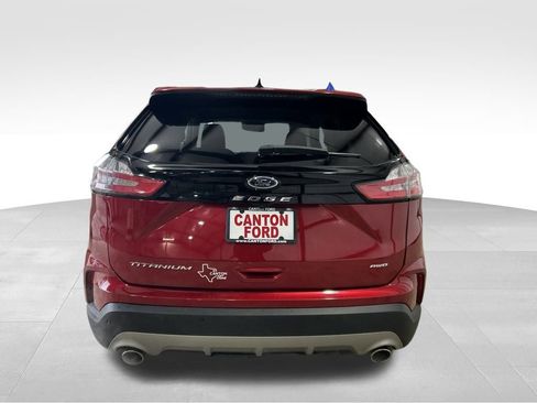 Certified 2024 Ford Edge Titanium image 4