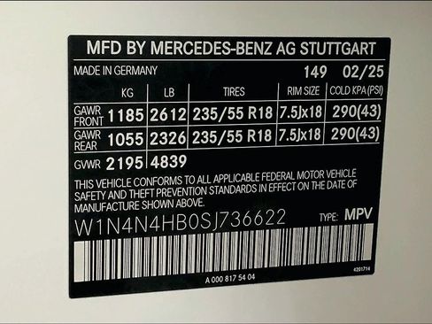 Used 2025 Mercedes-Benz GLA 250 4MATIC image 13