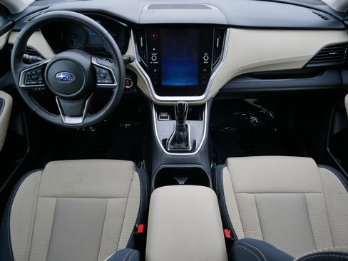 Certified 2025 Subaru Outback Premium image 10