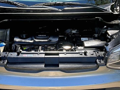 Used 2019 Kia Soul FWD image 30