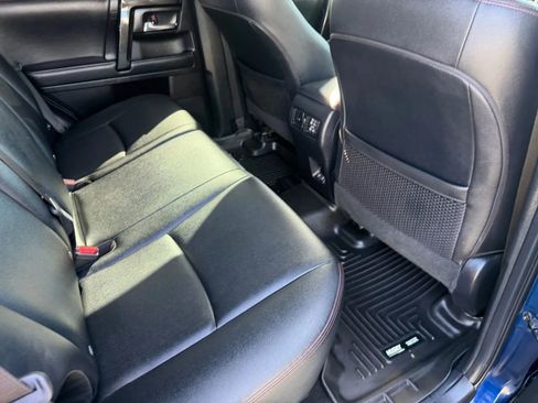 Used 2020 Toyota 4Runner TRD Off-Road Premium w/ Moonroof Package AWD/4WD image 26