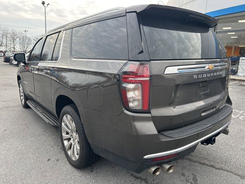 Used 2021 Chevrolet Suburban Premier image 7