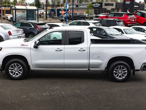 Used 2019 Chevrolet Silverado 1500 LT w/ True North Edition AWD/4WD image 16