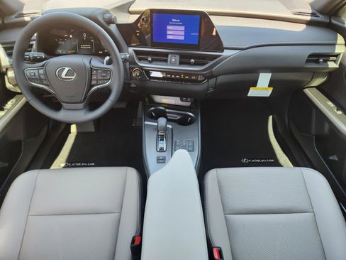 New 2026 Lexus UX 300h FWD image 20