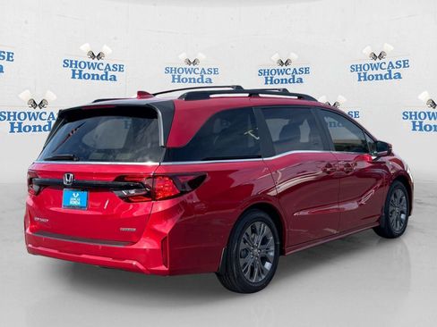 New 2026 Honda Odyssey Touring image 3