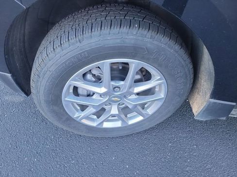 Used 2023 Chevrolet Equinox Premier image 31