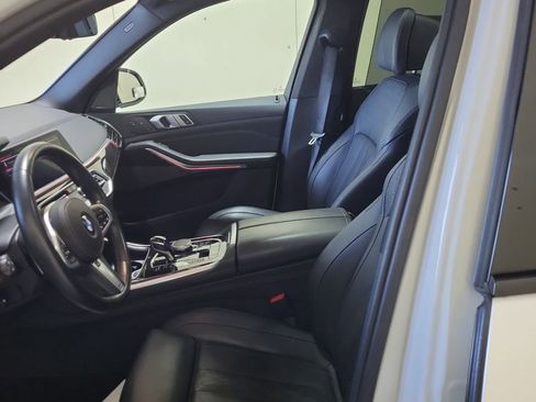 Used 2019 BMW X5 xDrive40i AWD/4WD image 3