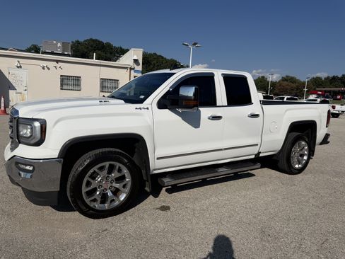 Used 2017 GMC Sierra 1500 SLT w/ Max Trailering Package AWD/4WD image 3