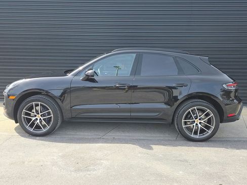 New 2026 Porsche Macan AWD/4WD image 2