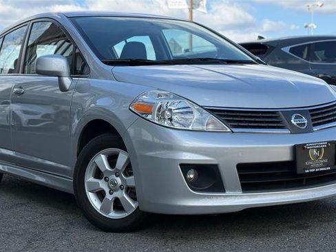Used 2007 Nissan Versa Hatchback w/ Convenience Pkg FWD image 7