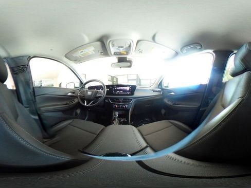 Used 2025 Buick Encore GX Preferred image 40