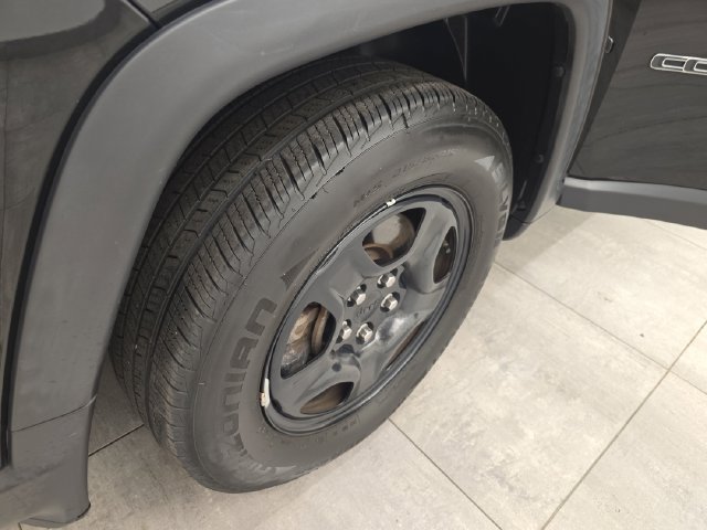 Used 2019 Jeep Compass Sport FWD image 35