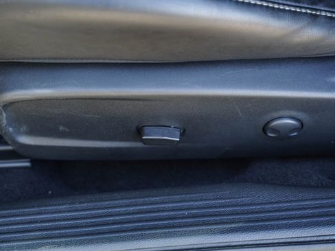 Used 2022 Dodge Challenger R/T w/ Plus Package image 20