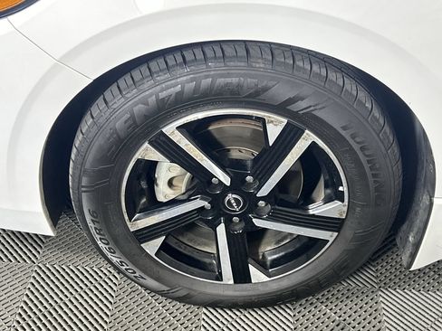 Used 2024 Nissan Sentra SV w/ Trunk Package FWD image 9