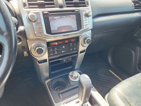 Used 2012 Toyota 4Runner Limited AWD/4WD image 30