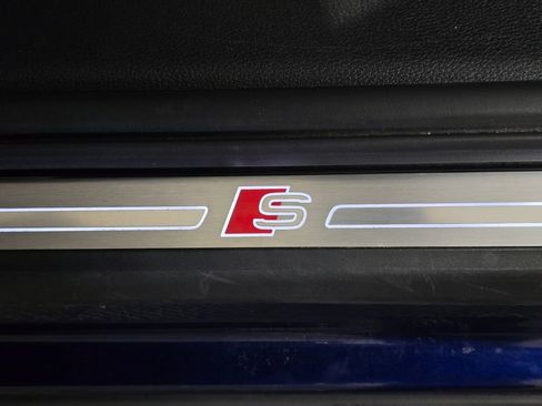 Certified 2025 Audi Q3 2.0T Premium Plus w/ Premium Plus Package image 20