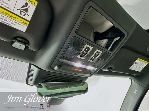 Used 2024 Jaguar F-PACE R-Dynamic S image 38