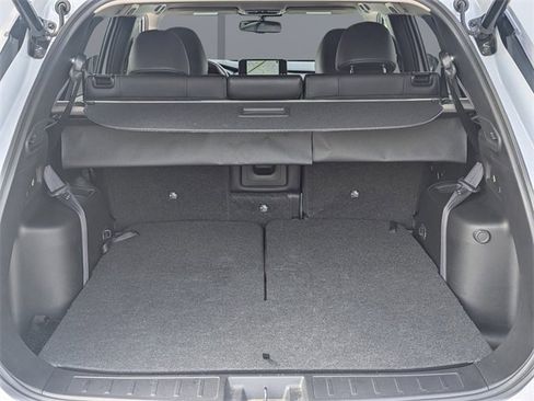 Used 2024 Mitsubishi Outlander SE image 12