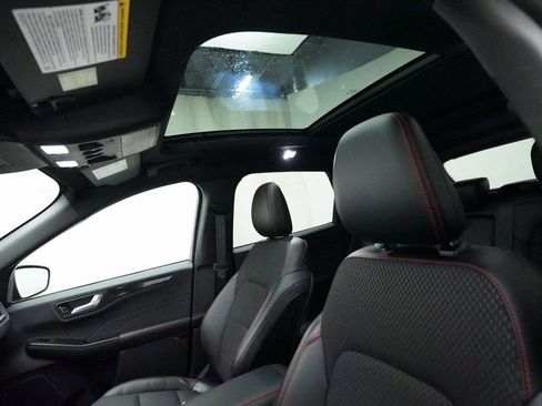 Used 2023 Ford Escape ST-Line w/ Tech Pack #1 image 32