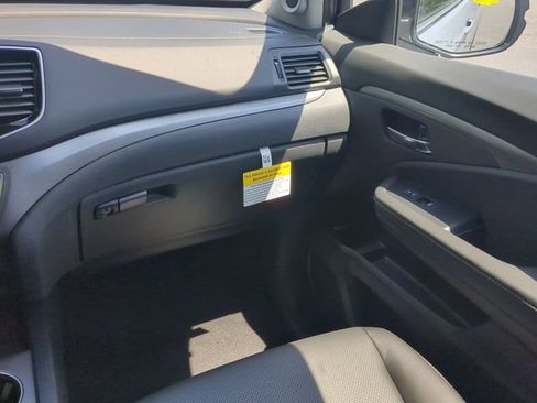 New 2026 Honda Ridgeline RTL image 16