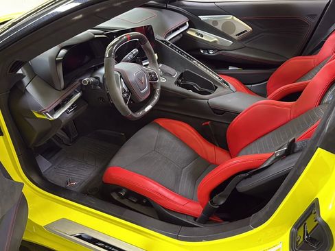 Used 2024 Chevrolet Corvette Z06 w/ Z07 Performance Package RWD image 12