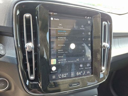 New 2026 Volvo XC40 B5 Core w/ Climate Package image 12