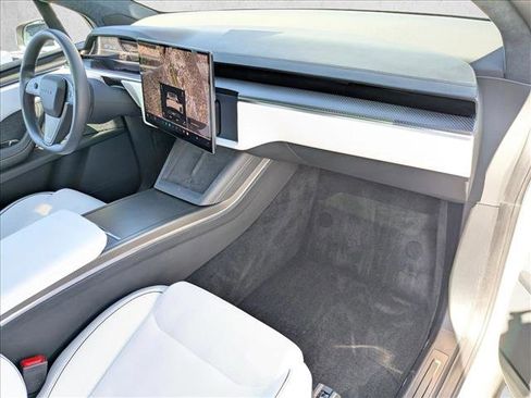 Used 2023 Tesla Model X Plaid image 23