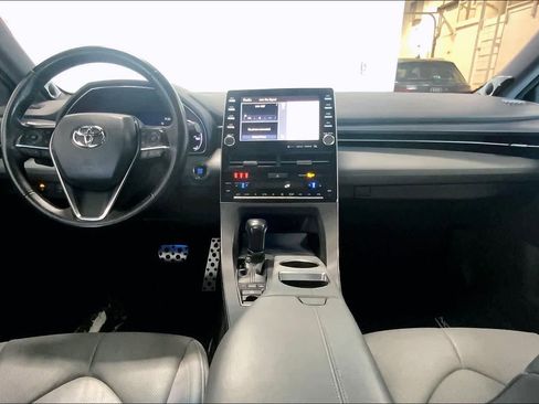 Used 2020 Toyota Avalon Touring w/ Advanced Safety Package image 8