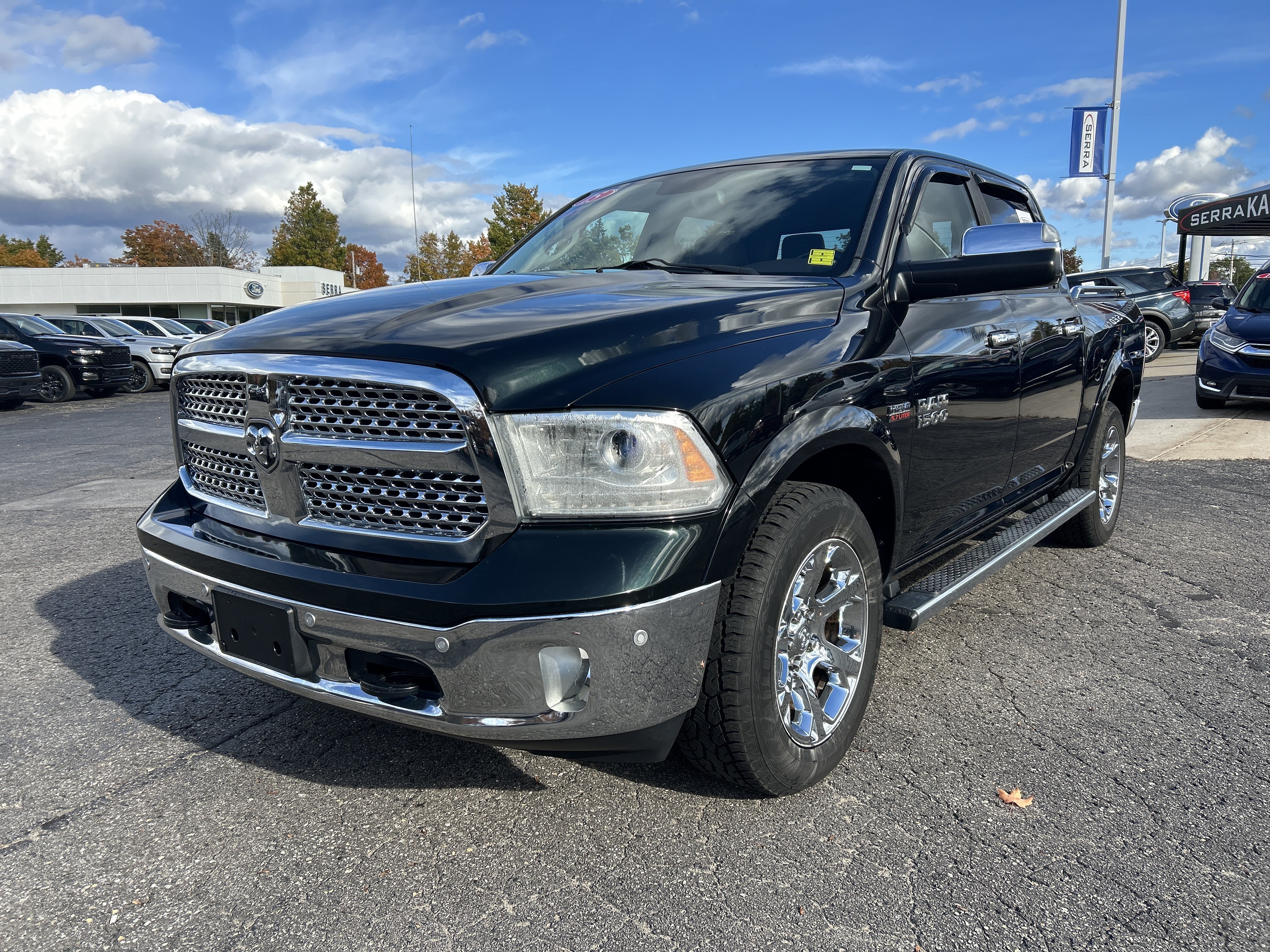 Used 2015 RAM 1500 Laramie w/ Convenience Group AWD/4WD image 7