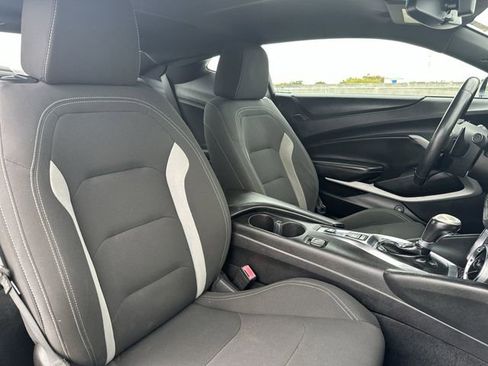 Used 2018 Chevrolet Camaro LT RWD image 30