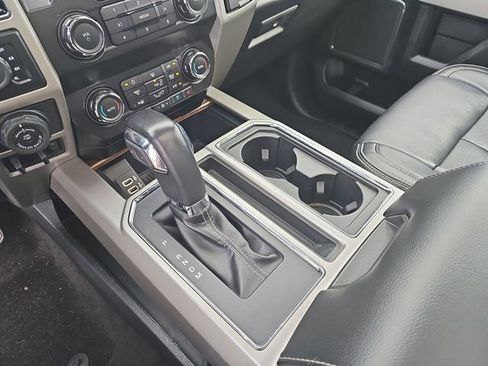 Used 2019 Ford F150 Lariat image 28