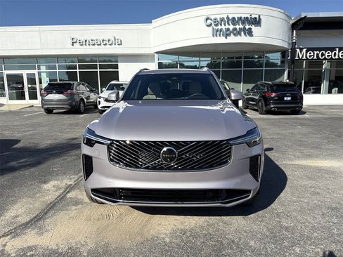 New 2026 Volvo XC90 B6 Plus w/ Protection Package Premier AWD/4WD image 8