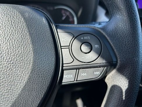 Used 2024 Toyota RAV4 XLE w/ Convenience Package FWD image 18