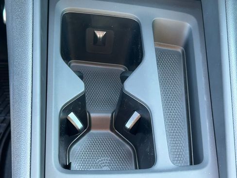 New 2026 Volkswagen Tiguan SE R-Line image 32