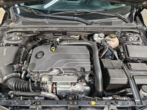 Used 2023 Chevrolet Malibu LT FWD image 19
