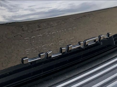 Used 2023 GMC Yukon AT4 w/ AT4 Premium Package image 31