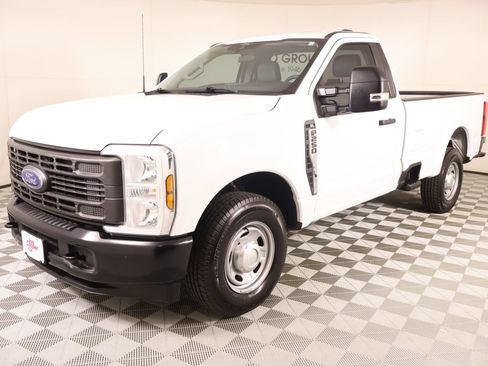 Used 2026 Ford F250 XL RWD image 8