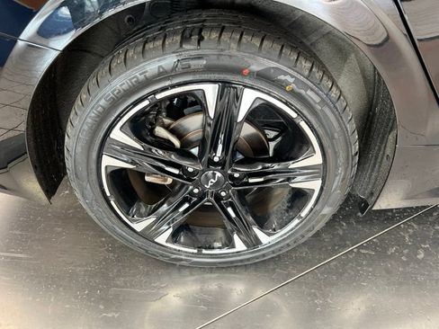 Used 2022 Kia K5 GT-Line FWD image 9