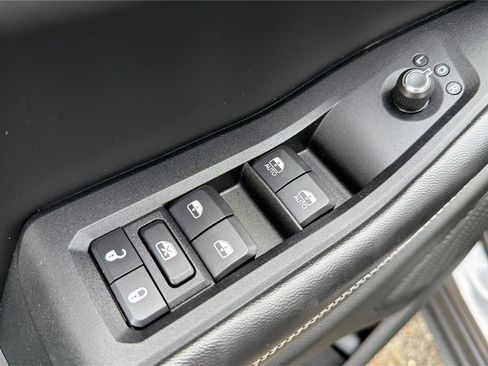 Used 2023 Jeep Grand Cherokee Laredo w/ Luxury Tech Group I AWD/4WD image 20