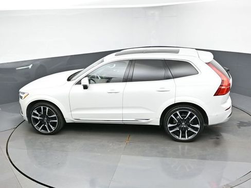 Used 2023 Volvo XC60 B5 Ultimate image 46