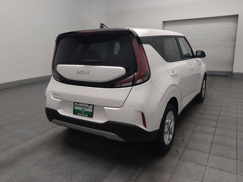 Used 2025 Kia Soul S FWD image 9